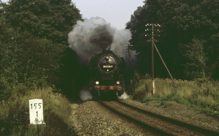 52&nbsp;8036 mit Gz bei Kamenz-Siedlung, am 02.09.1981