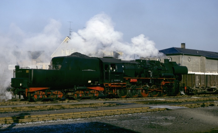 52&nbsp;8192&nbsp;Tv vorm Ng ->Arnsdorf im Bahnhof Kamenz, am 21.02.1982