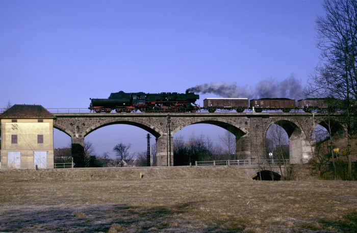 52&nbsp;8192&nbsp;Tv vor Ng auf Viadukt bei Bischheim, 21.02.1982