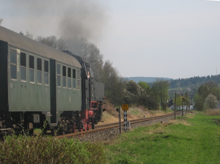64&nbsp;419 mit Zug Rudersberg->Schorndorf zwischen Michelau und Miedelsbach, 17:43h am 12.04.2009