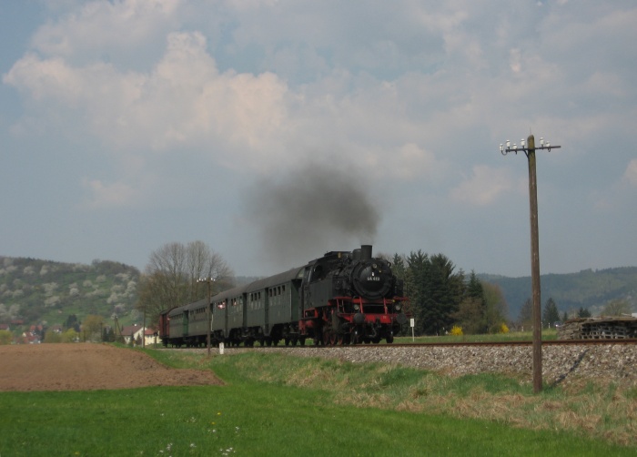 64&nbsp;419 Zug Rudersberg->Schorndorf, hinter Schlechtbach, am 13.04.2009