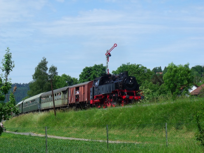 64&nbsp;419 Zug Schorndorf&rarr;Welzheim, hinter Oberndorf, um 11:13h am 09.06.2019