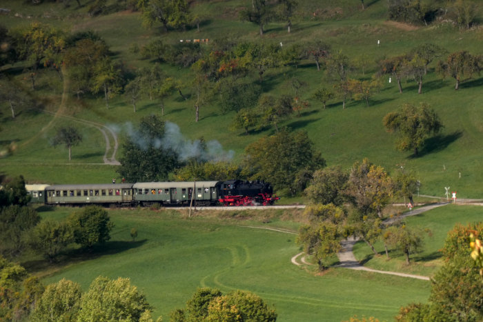 64&nbsp;419 vorm Zug nach Welzheim, fotografiert bei Klaffenbach, um 11:04h am 04.10.2020