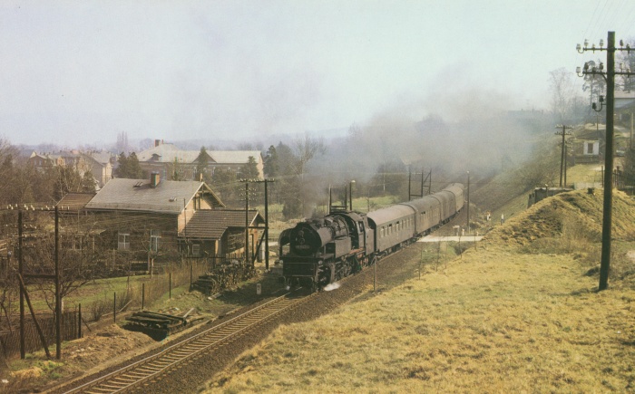 65&nbsp;1042 mit P&nbsp;8042 bei Bad Blankenburg, am 30.03.1978