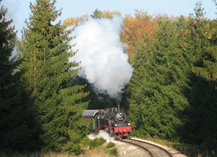 75 1118 in der Steigung im Wald hinter Amstetten, am 07.10.2007