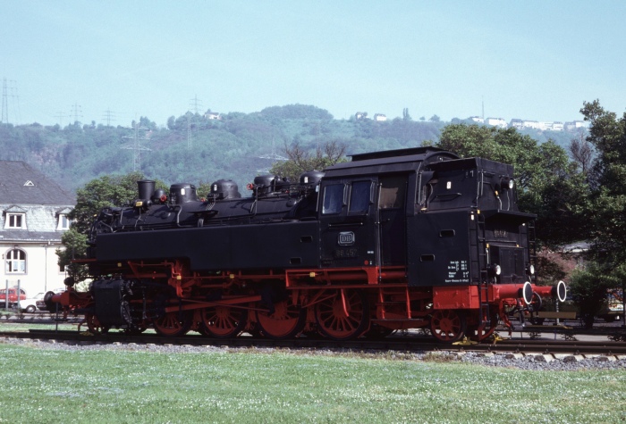 86&nbsp;457 als Denkmal im AW Trier der DB, im Mai 1975