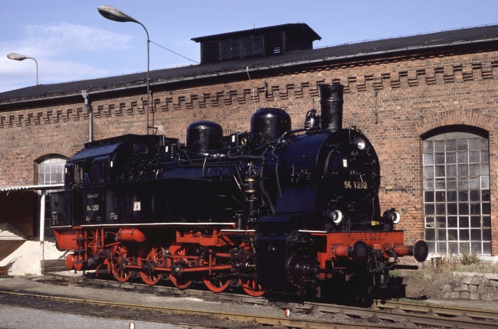 94&nbsp;1292 im Bw Greiz, am 21.09.1990