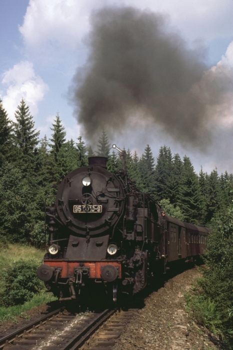 95&nbsp;0010 mit P&nbsp;18003 an der Einfahrt von Ernstthal, am 22.08.1978