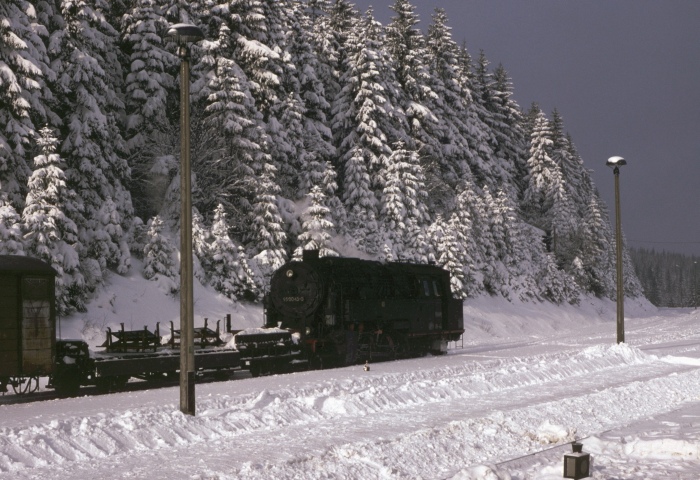 95&nbsp;0043 rangiert in Ernstthal, am 14.01.1979