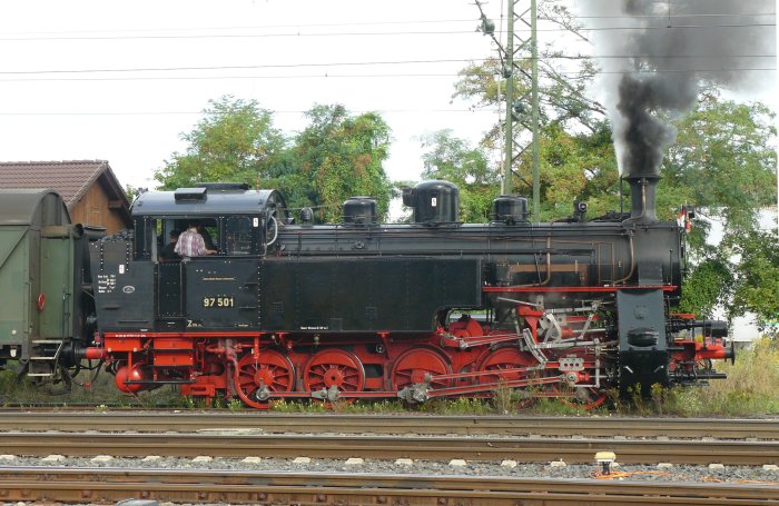 97&nbsp;501 in Schorndorf, um 8:22h am 08.09.2013