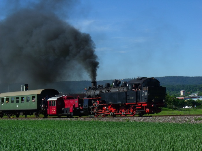97&nbsp;501&nbsp;Tv mit GES-Zug Korntal->Weissach, hinter Korntal-Gymnasium, um 9:19h am 02.06.2019