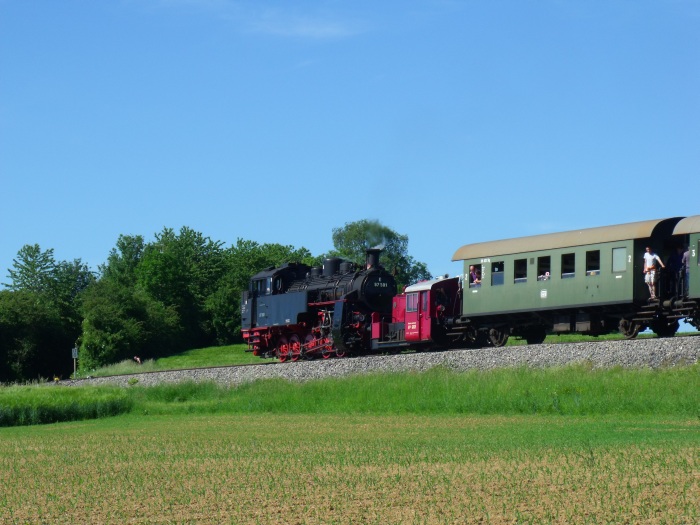 97&nbsp;501&nbsp;Tv mit GES-Zug Korntal->Weissach, hinter Heimerdingen, um 10:08h am 02.06.2019