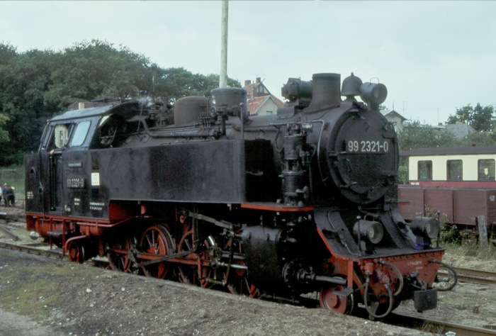 99&nbsp;2321 Umsetzen im Bahnhof Bad&nbsp;Doberan, im September 1978