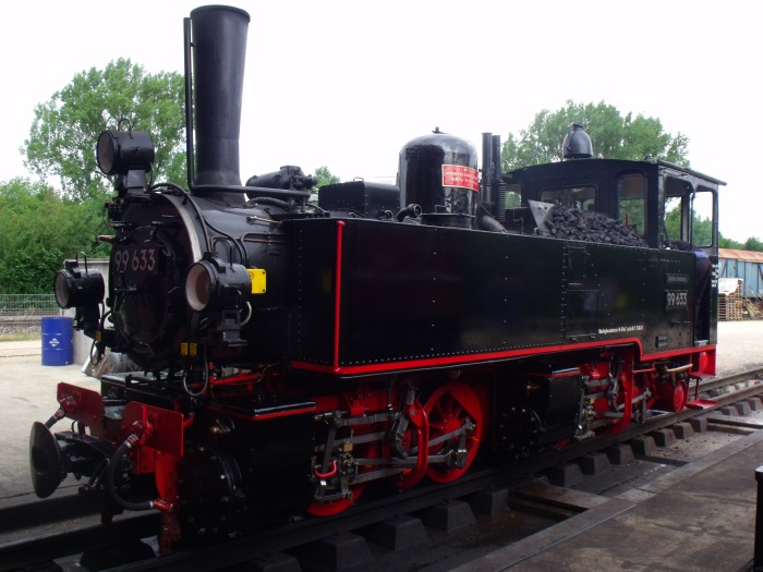 99&nbsp;633 vor der Lokhalle in Warthausen, ca.10:00h am 09.07.2017