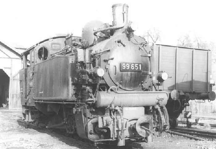 99&nbsp;651 in Ochsenhausen (um 1960)