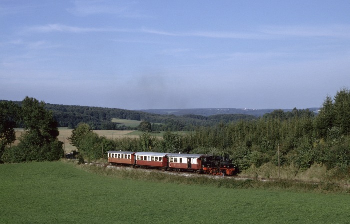 99&nbsp;7203 aufwärts am letzten Berg vor Oppingen, am 04.09.1994