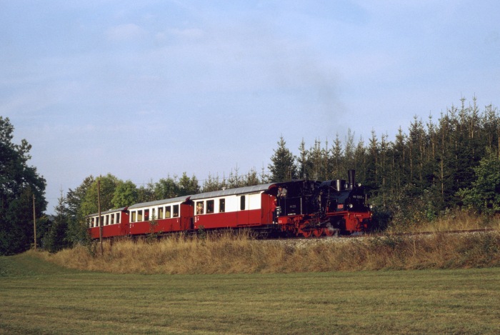 99&nbsp;7203 hinter der Kurve unten an der Wiese nahe dem Foto- und Soundhügel, um 17:28h am 28.09.1997