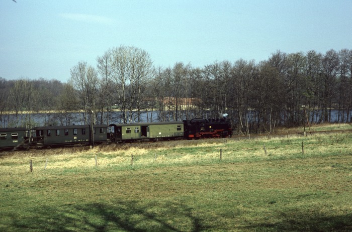 99&nbsp;1791 mit P&nbsp;14210 bei Cunnertswalde, am 24.03.1990