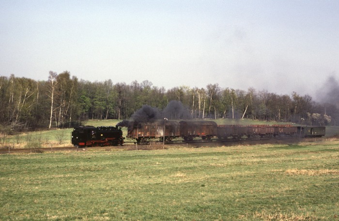 99&nbsp;1791&nbsp;Tv mit Güterzug zwischen Bärnsdorf und Cunnertswalde, am 24.03.1990