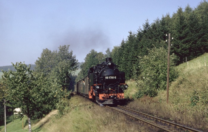99&nbsp;1791 mit P&nbsp;14315 vor Unterneudorf, am 08.09.1989