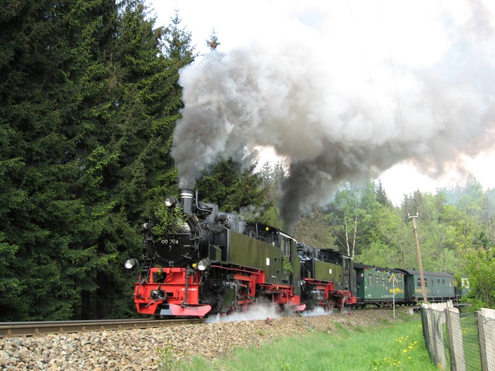 99&nbsp;794 + 99&nbsp;787 mit P&nbsp;1001, Ausfahrt Vierenstraße um 10:01h am 18.05.2007