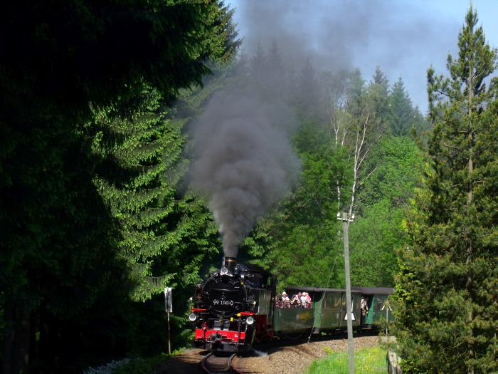 99&nbsp;741 als &bdquo;99&nbsp;1741-0&ldquo; mit P&nbsp;1001 hinter Vierenstraße, um 10:26h am 09.06.2014