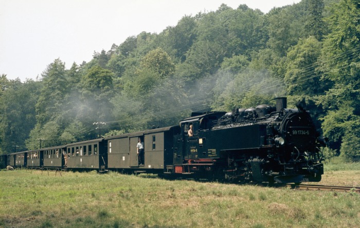 99&nbsp;1734 mit P&nbsp;14265 vor Rabenau, am 19.07.1976