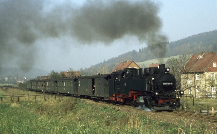 99&nbsp;1789 mit P&nbsp;14265 bei Obercarsdorf, am 27.10.1977