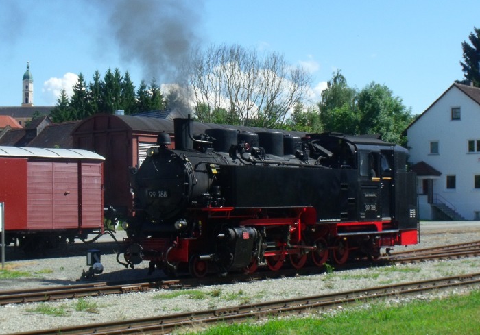 99&nbsp;788 Umsetzen im Bahnhof Ochsenhausen, um 15:55h am 06.07.2014