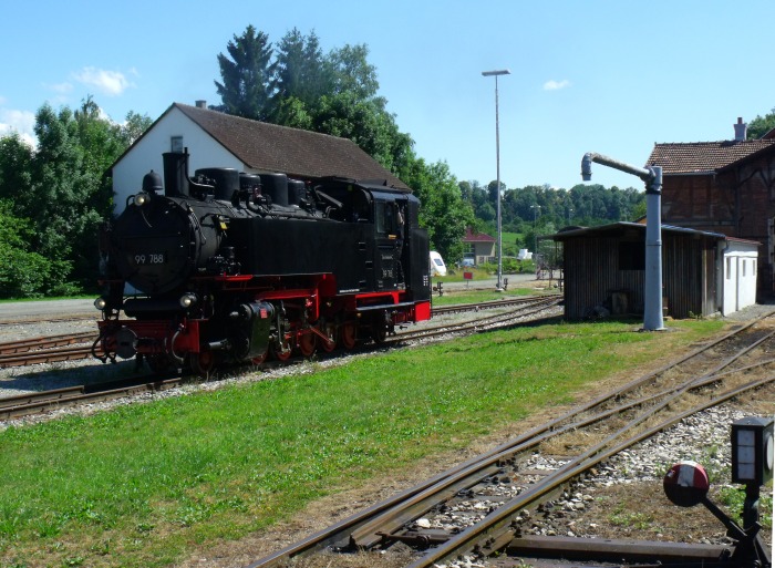 99&nbsp;788 Umsetzen im Bahnhof Ochsenhausen, um 15:59h am 06.07.2014