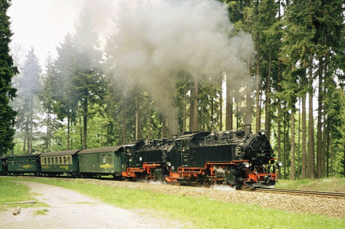 99&nbsp;747 + 99&nbsp;794 vor P&nbsp;1005 hinter Vierenstraße, am 26.05.2006