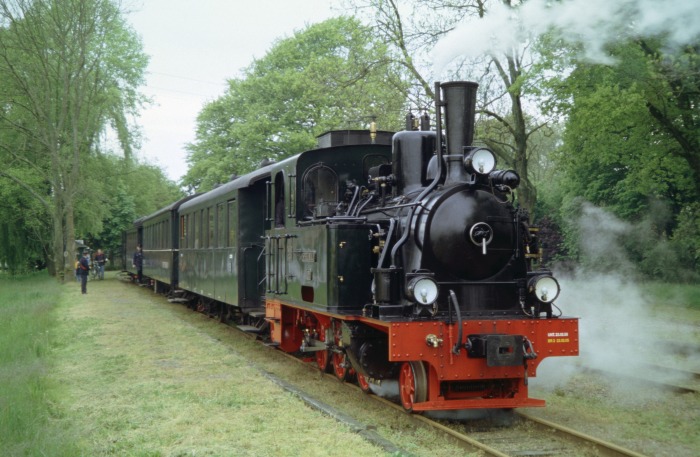 SPREEWALD mit Zug P&nbsp;105 in Heiligenberg, am 16.05.2005