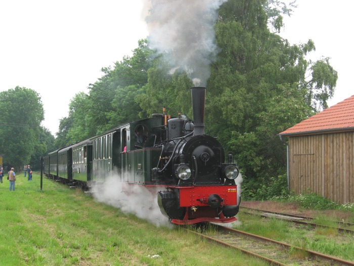 HOYA mit Zug&nbsp;105 Abfahrt in Heiligenberg, am 28.05.2007