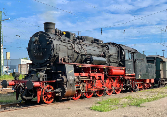 58&nbsp;311 in schöner fotogener Ansicht in Ettlingen West