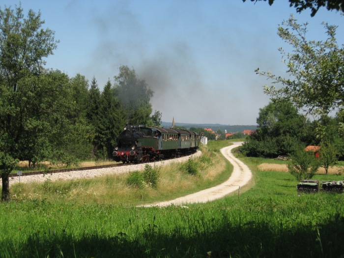 Nr.16 (&rarr;Neuffen) zwischen Linsenhofen und Neuffen, am 15.07.2007