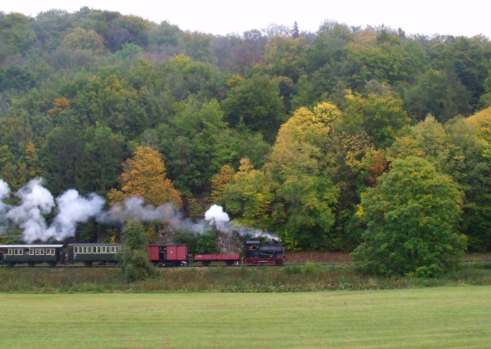 W.N.12 mit P3 hinter der Abfahrt Hp&nbsp;Steinmühle, um 13:23h am 04.10.2015.