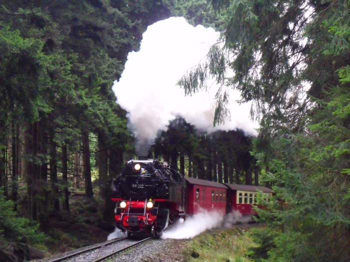 99&nbsp;222 mit Planzug 8941 zum Brocken, fotografiert und akustisch aufgenommen hinter der Ausfahrt Schierke, um 12:25h am 21.09.2013