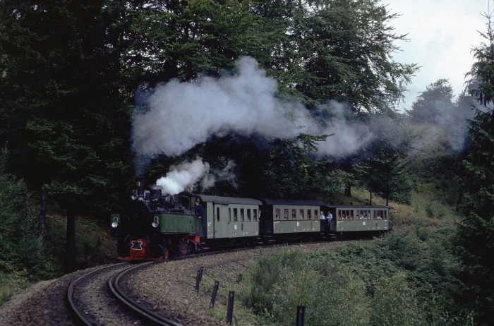 Nr.11 (99&nbsp;5901) mit Sonderzug am Drängetal zwischen Steinerne Renne und Drei Annen, am 29.08.1989