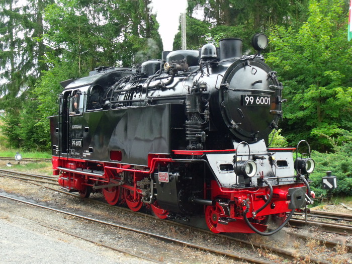 99&nbsp;6001 Umsetzen auf Zug&nbsp;8967 im Bahnhof Hasselfelde, um 16:06h am 08.09.2019
