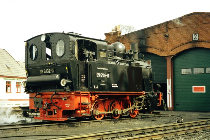 99&nbsp;6102 in Gernrode, am 15.04.2006