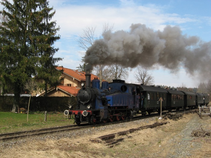 TAG&nbsp;7 mit Zug aus Holzkirchen, Ausfahrt Warngau, um 12:38h am 18.03.2007